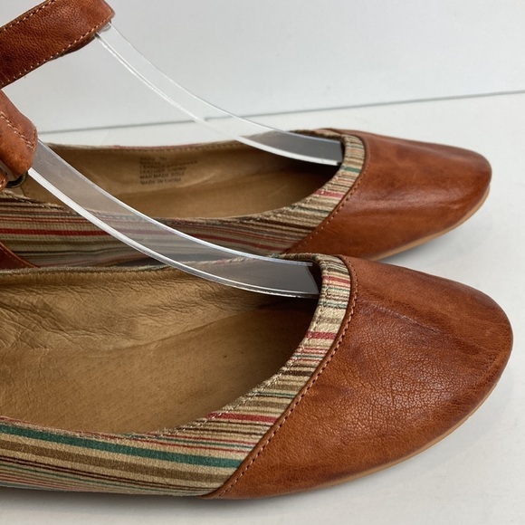 Miz Mooz Kazu Flats Brown Leather Pinstripe Accent Shoes Ankle Straps 7 Comfort - Picture 2 of 16